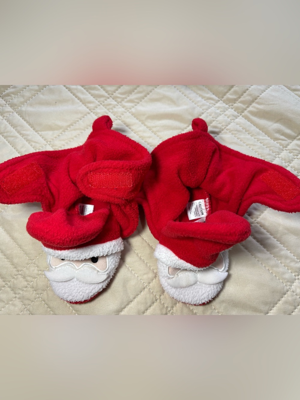 18-24M Fleece Santa Slipper Booties - Picture 2 of 5
